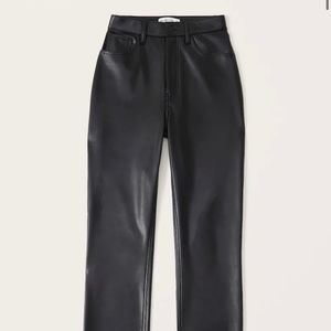 Curve Love Vegan Leather 90s Straight Pants
